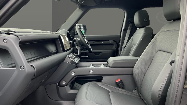 Land Rover Defender 3.0 D350 X-Dynamic SE 110 5dr Auto Diesel Estate